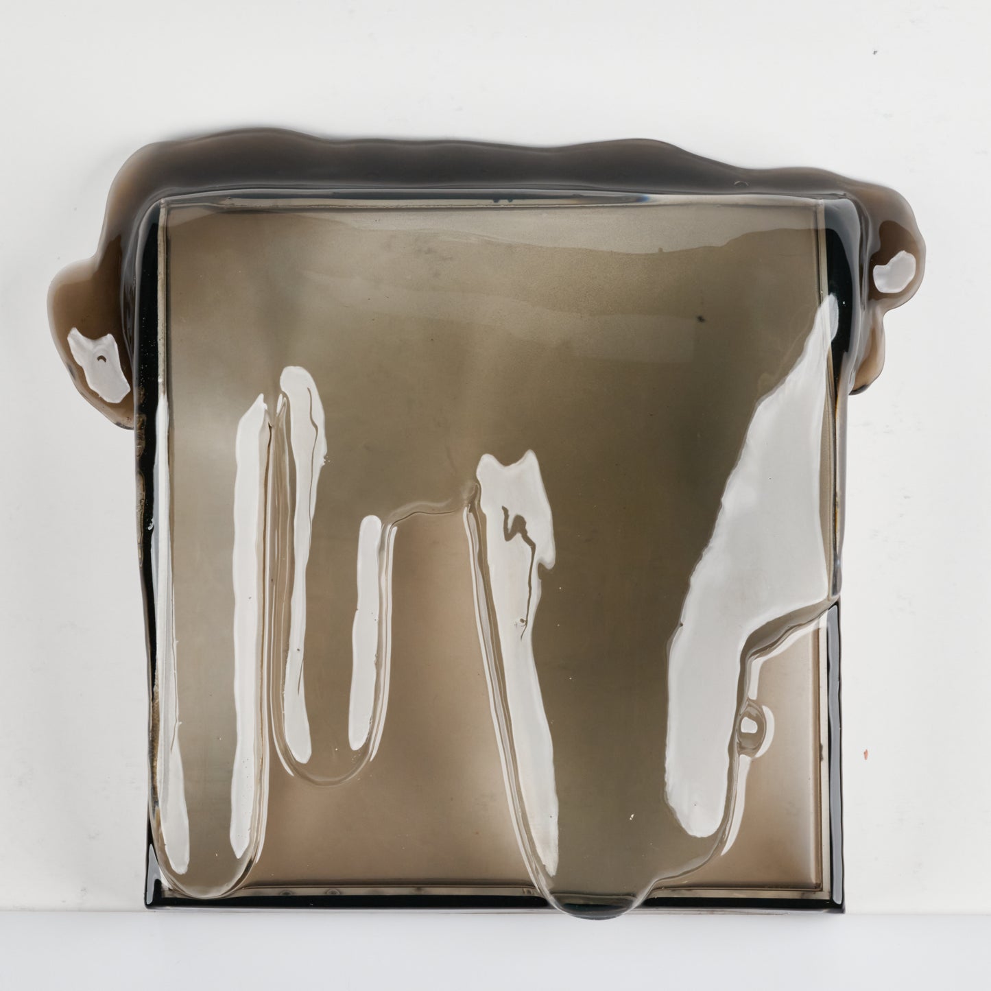 32x32cm | DRIP Serie .A - Warm Smokey Black