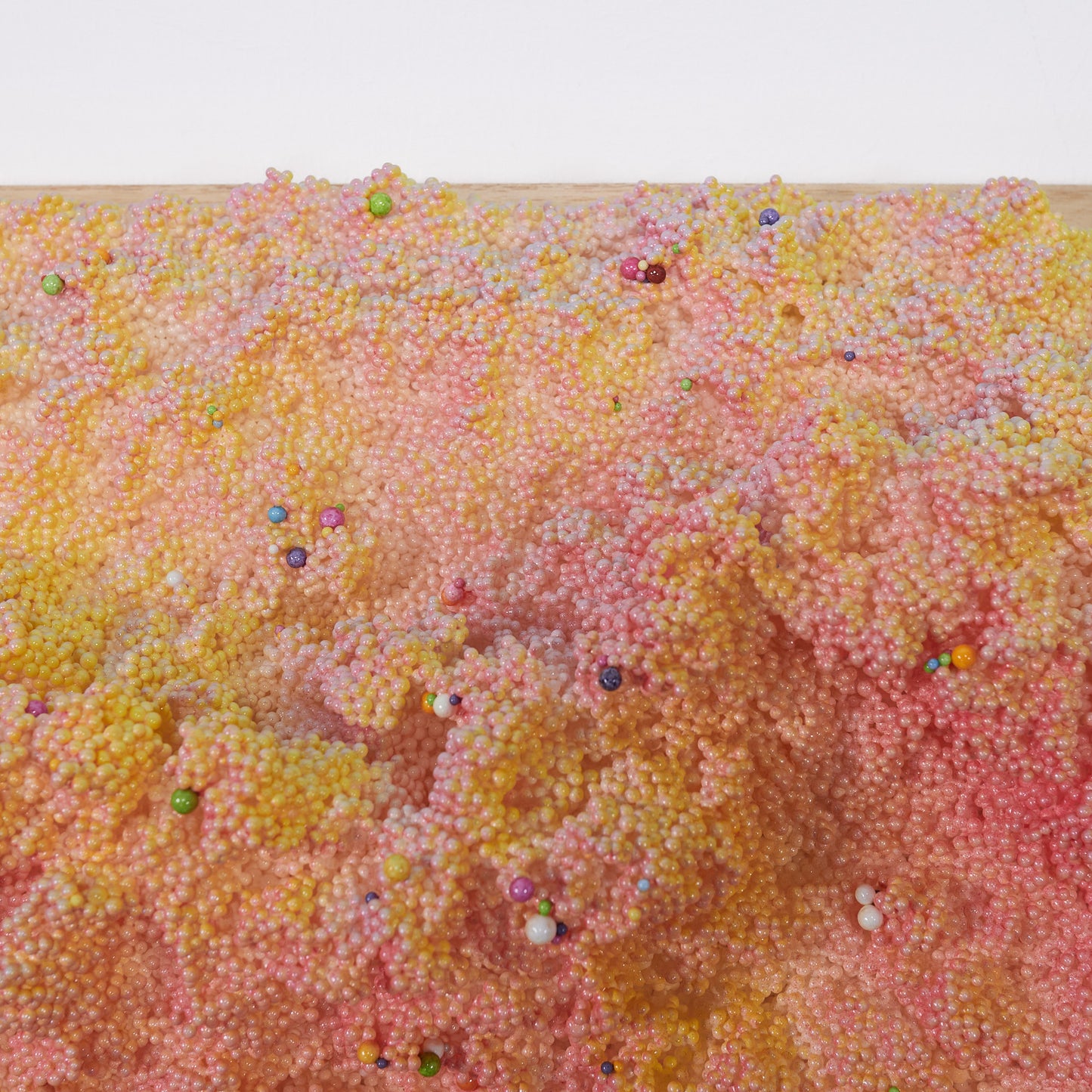 Sprinkles "Pink to Yellow" | 100x100cm