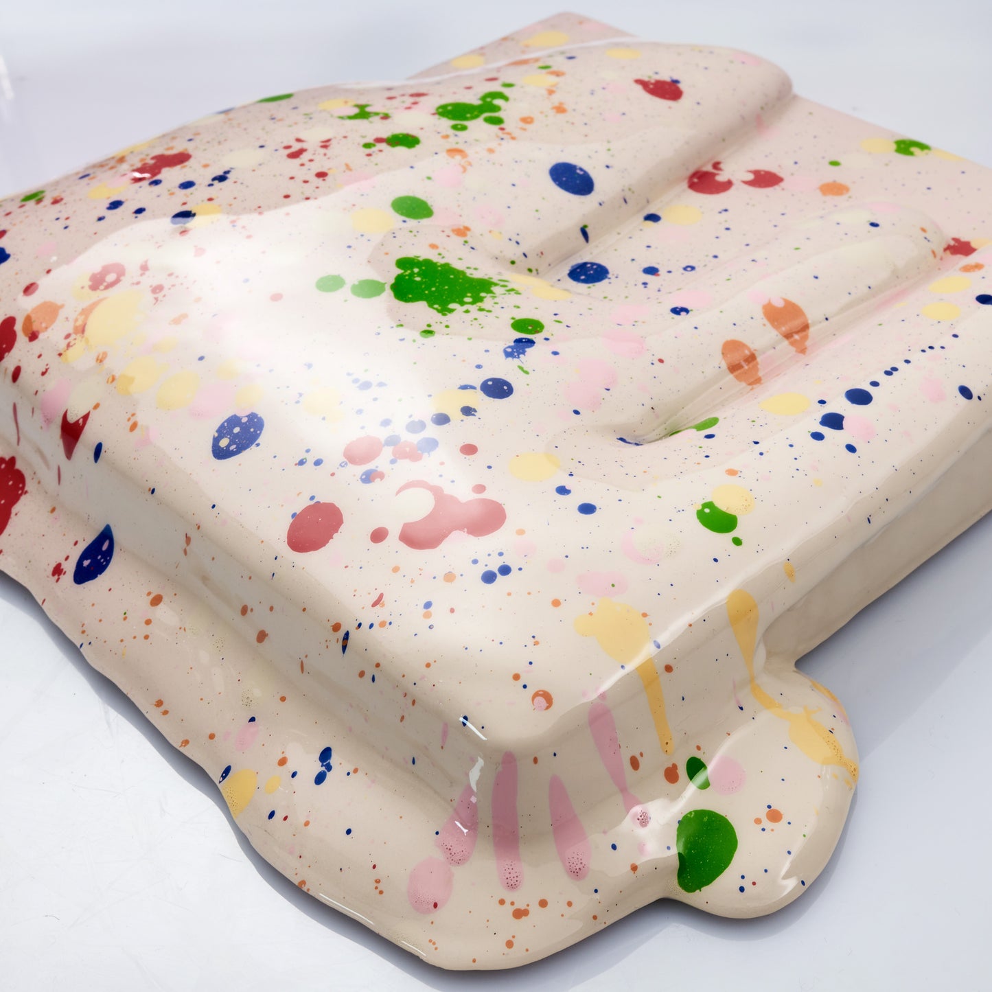 32x32cm | DRIP Serie .A - Bone-white with color splats